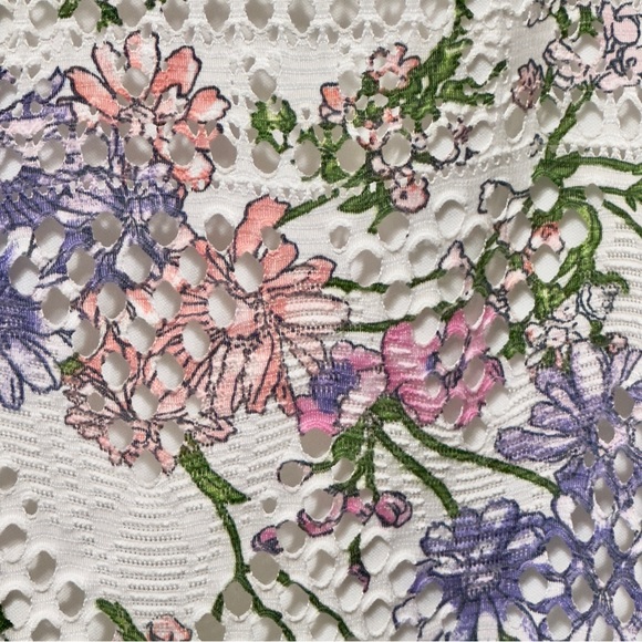 R & K Floral Bell Tie Sleeve Shift Lace Dress Size 8 ~ Perfect Never Worn - Picture 12 of 15